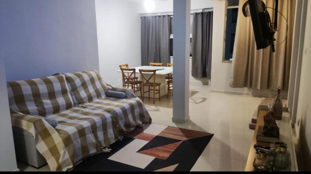Copacabana - Amplo - Quadra Da Apartamento *